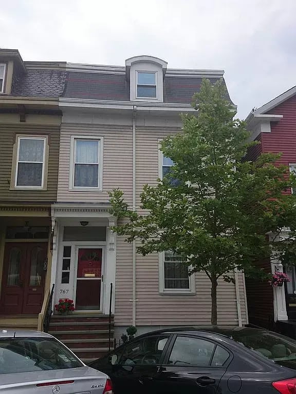 767 E Fourth
