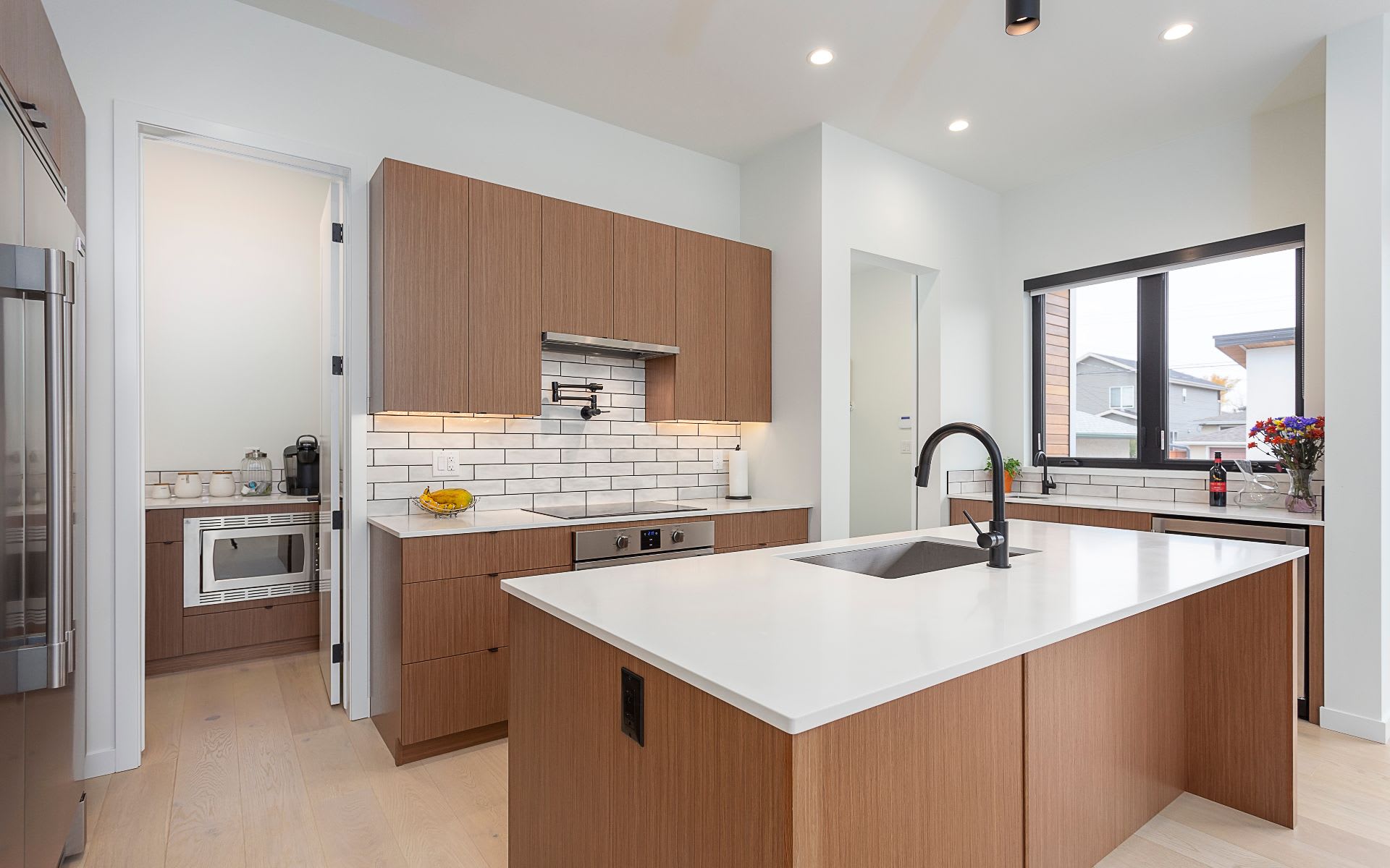 8744 77 ave