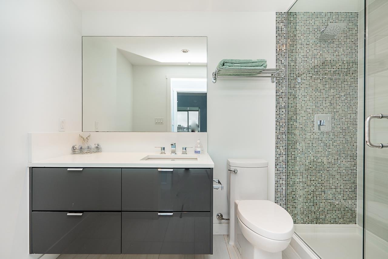 704-1777 W 7th Ave