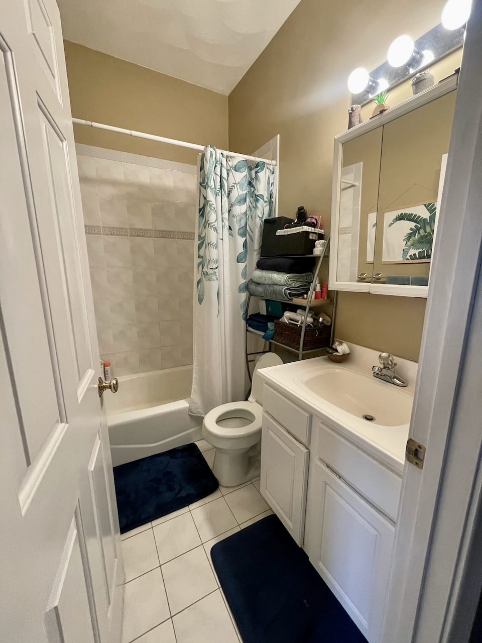 South End - Dwight Street - 1 bed 1 bath w/ Laundry and Air Conditioning! 