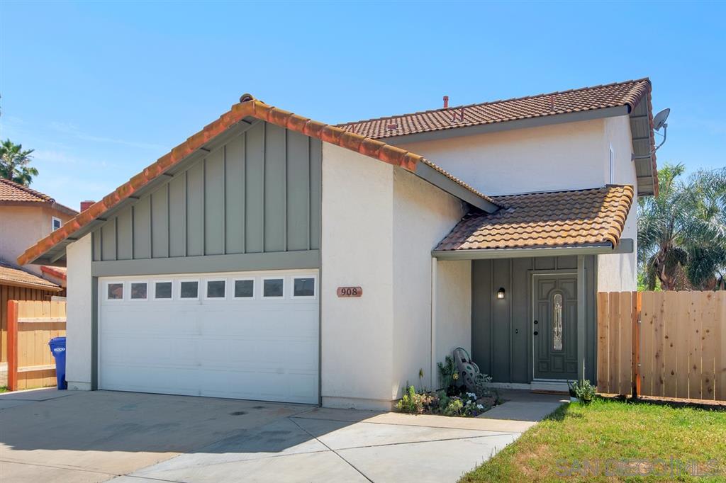 908 Amber Dr