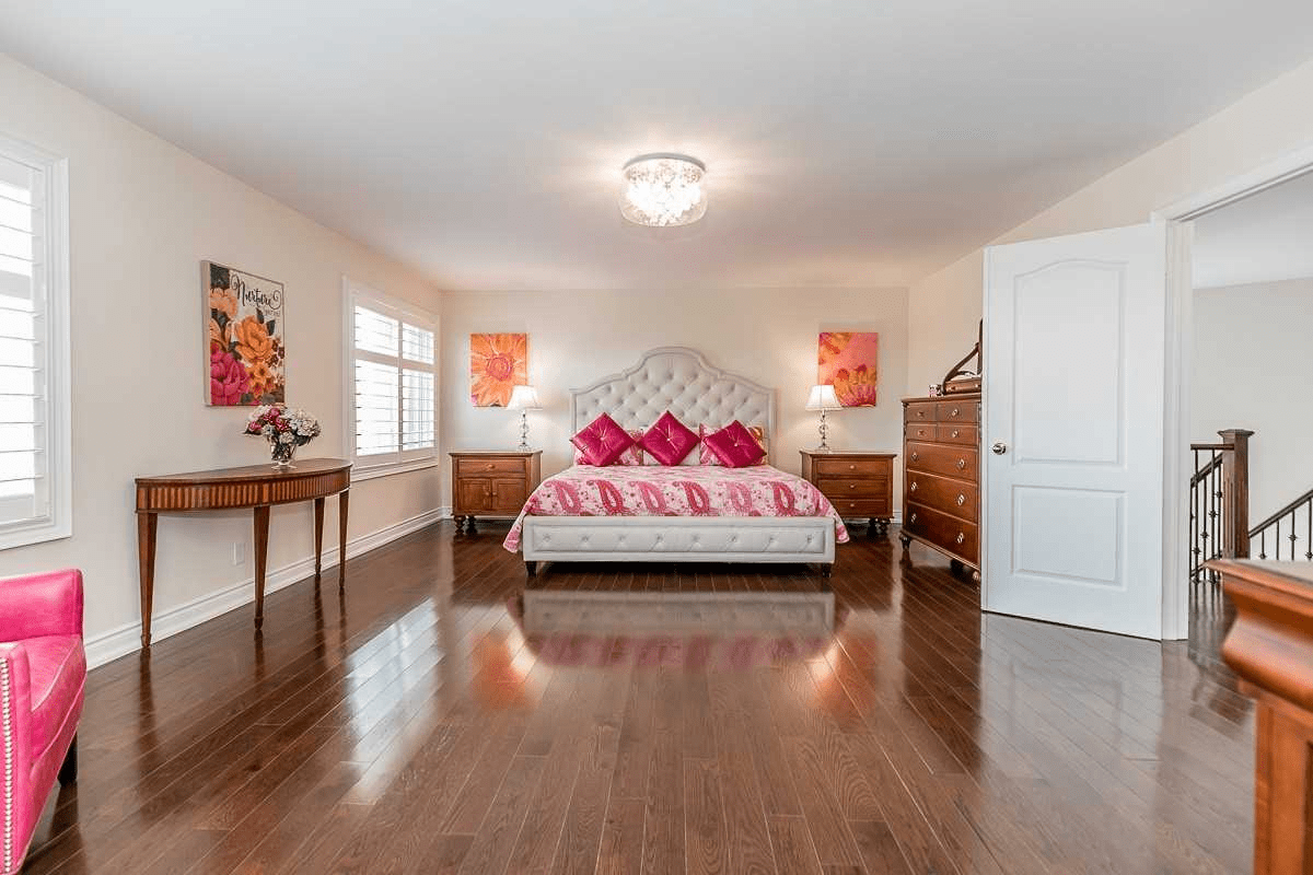 159 Ivy Jay Cres N