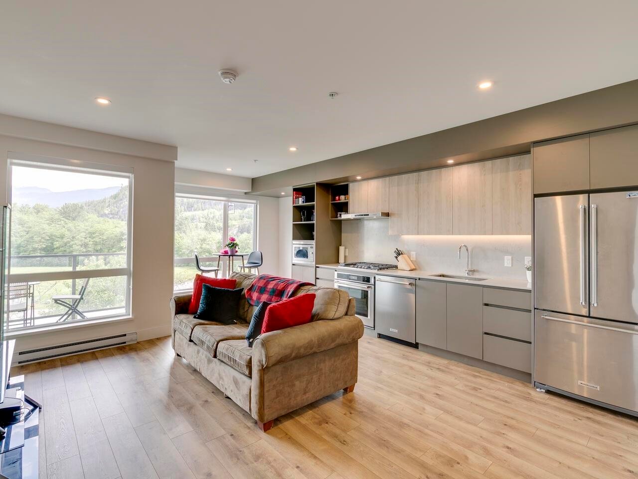 512-38362 Buckley Ave