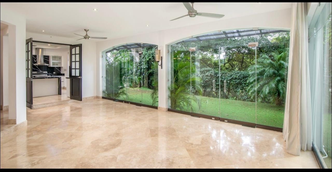 Grand View Luxury Home, Ciudad Colon, San Jose