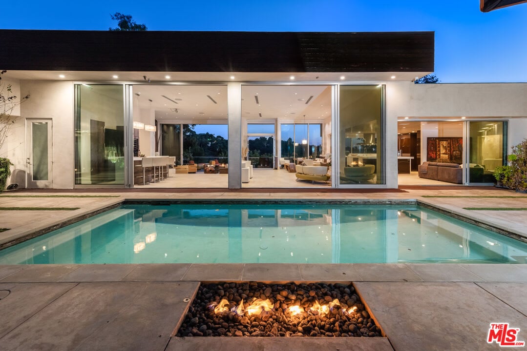 View Opulent