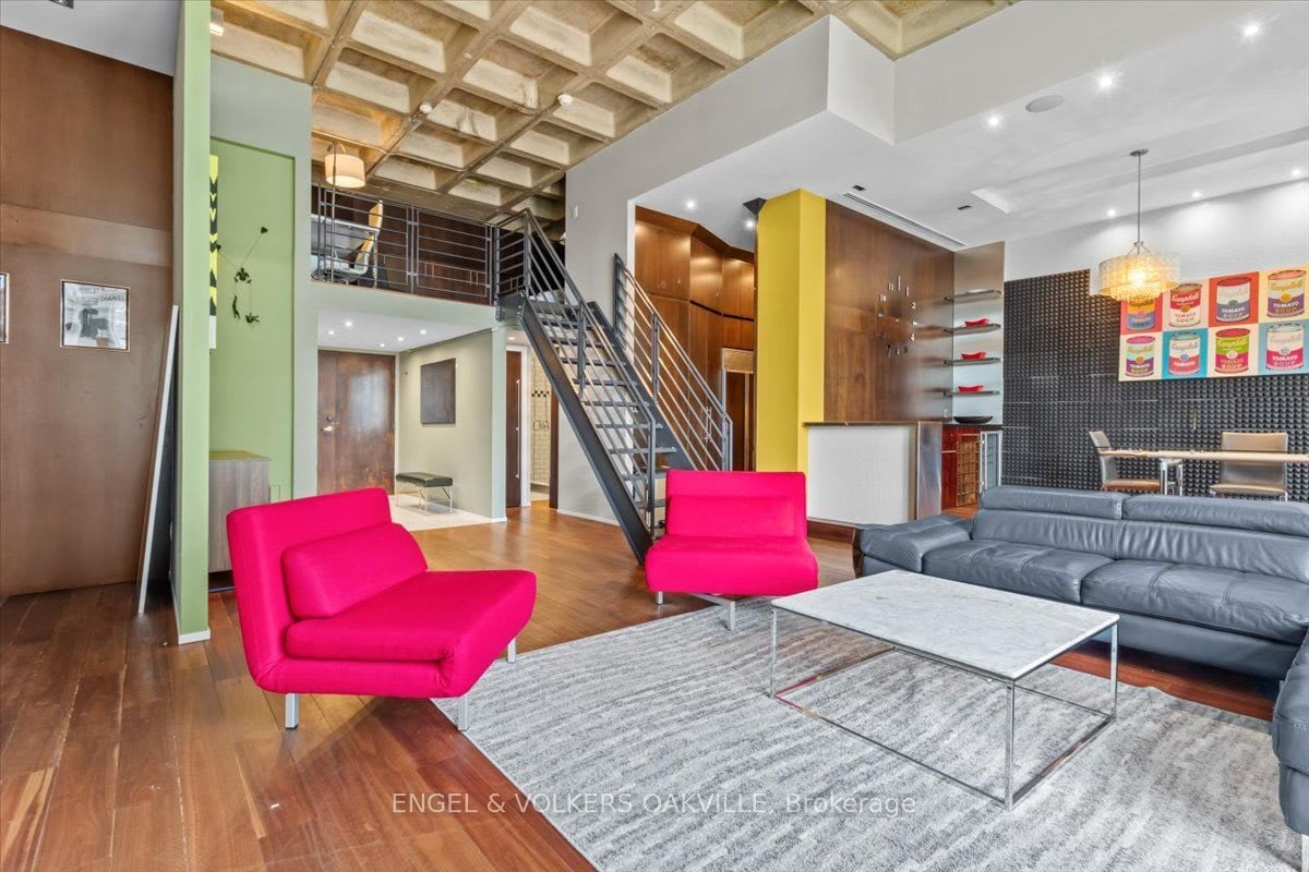 INVESTMENT PENTHOUSE LOFT 