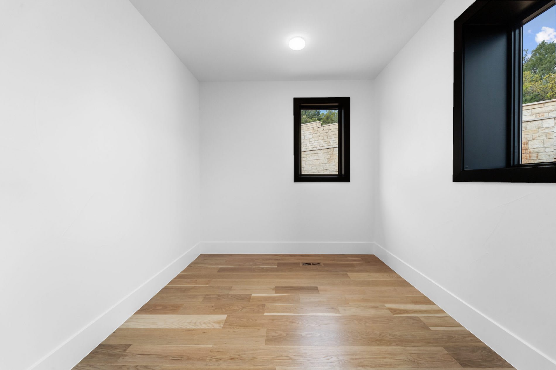 8077 Raphael Lane