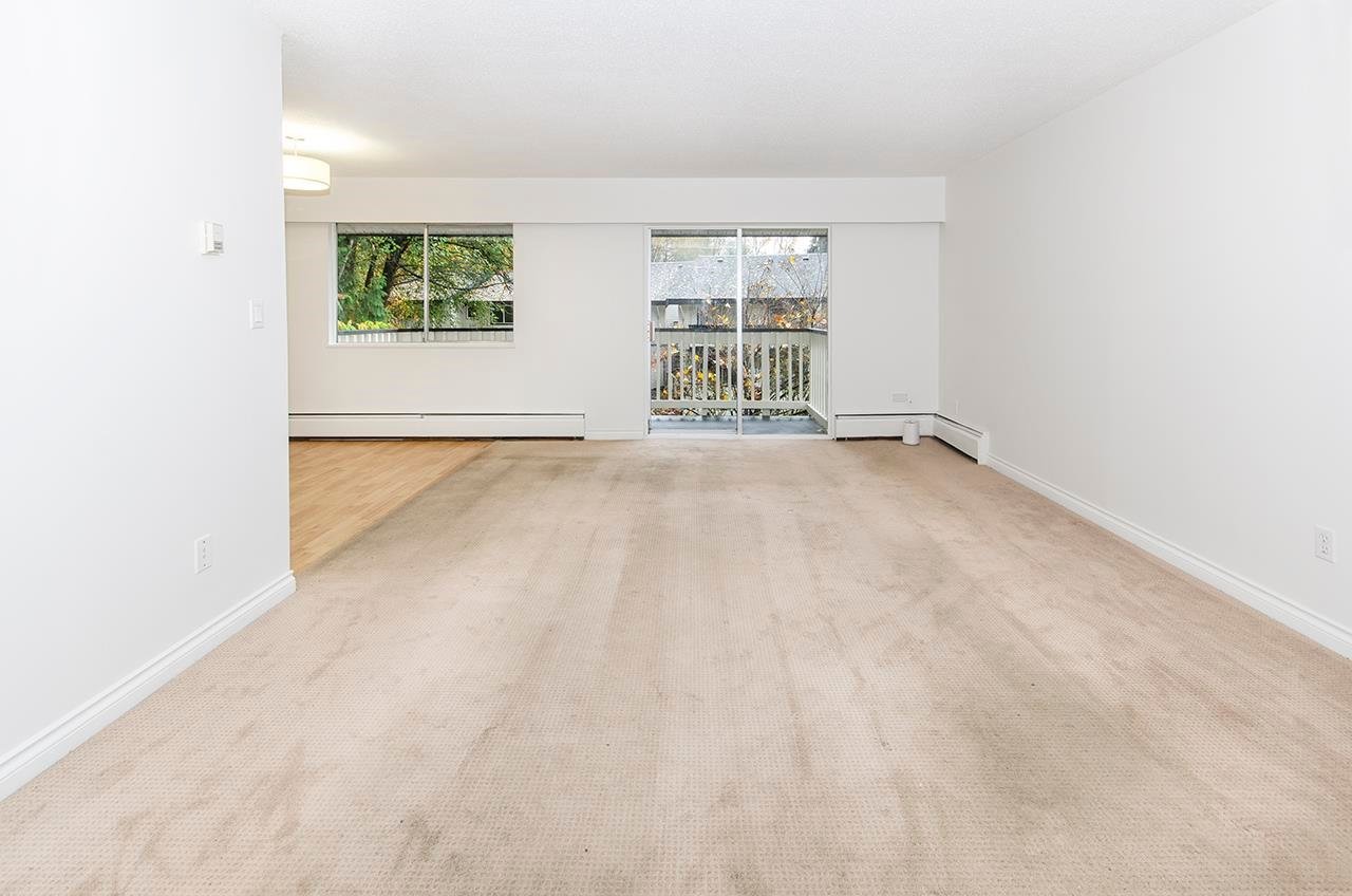 61-928 Premier St