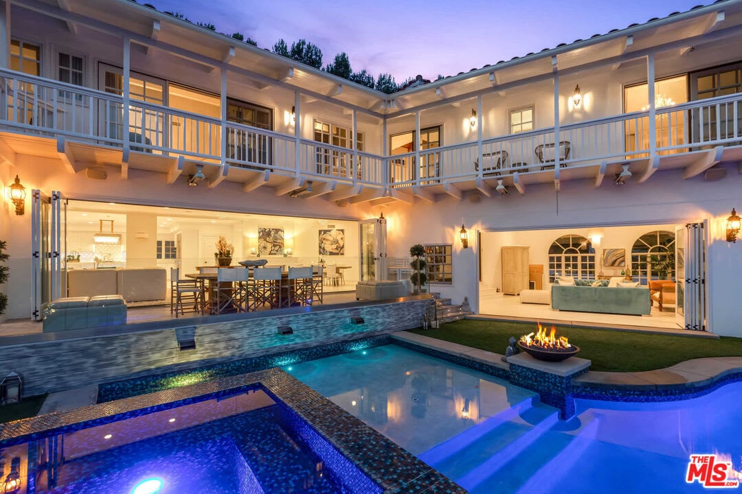 Summit Oasis