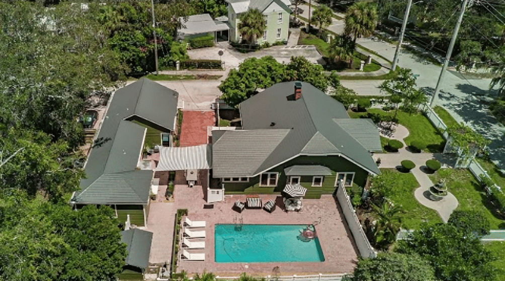 Noi Nest Vacation Rental, Melbourne Florida