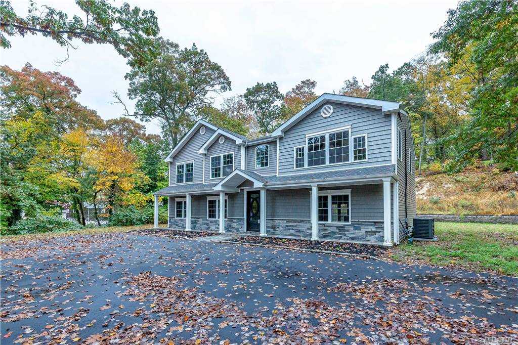 380 Woodbury Rd, Woodbury