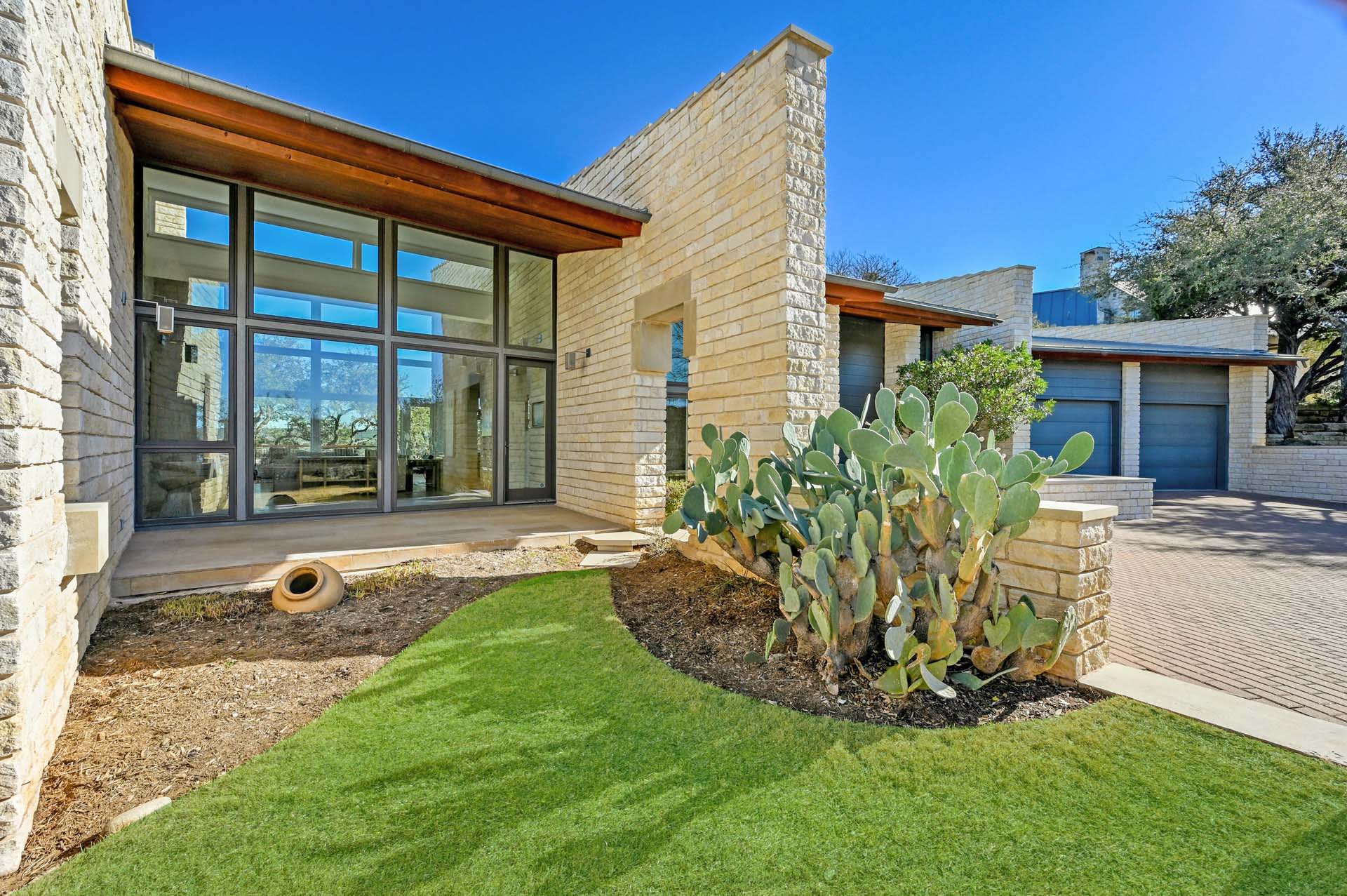 2917 Marina Shores Drive