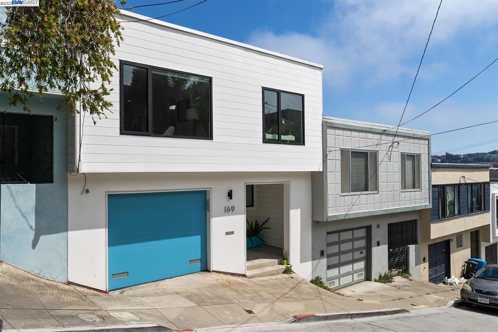 169 Putnam St