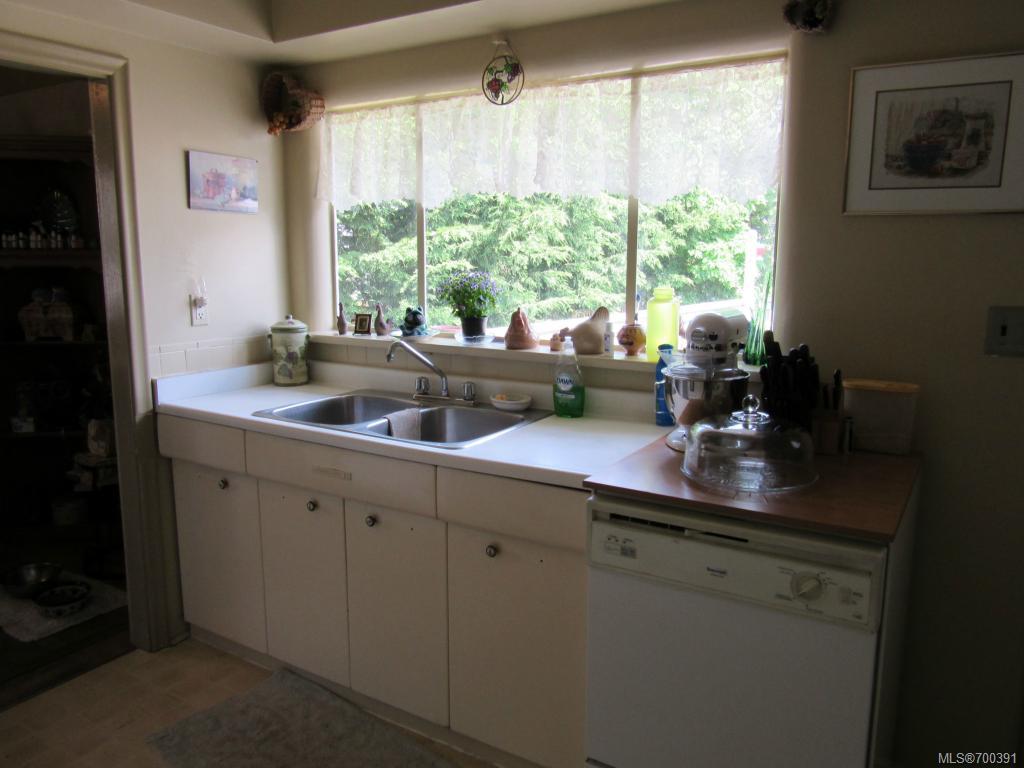 1036 Bewdley Ave, Esquimalt