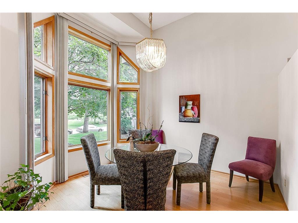2117 Edinbrook Ter