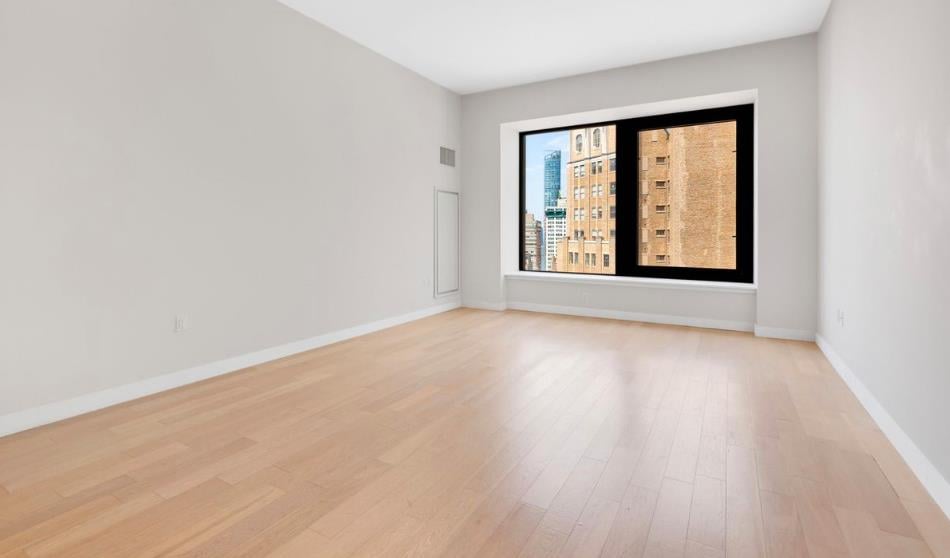 75 Wall Street, Apt 26-B