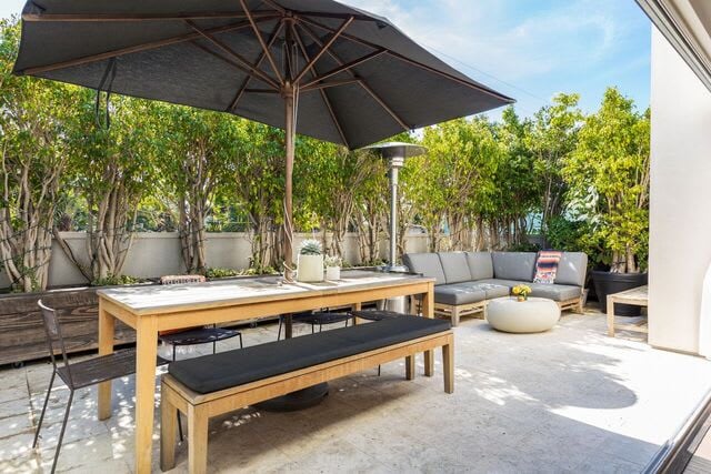 646 Flower Avenue #3