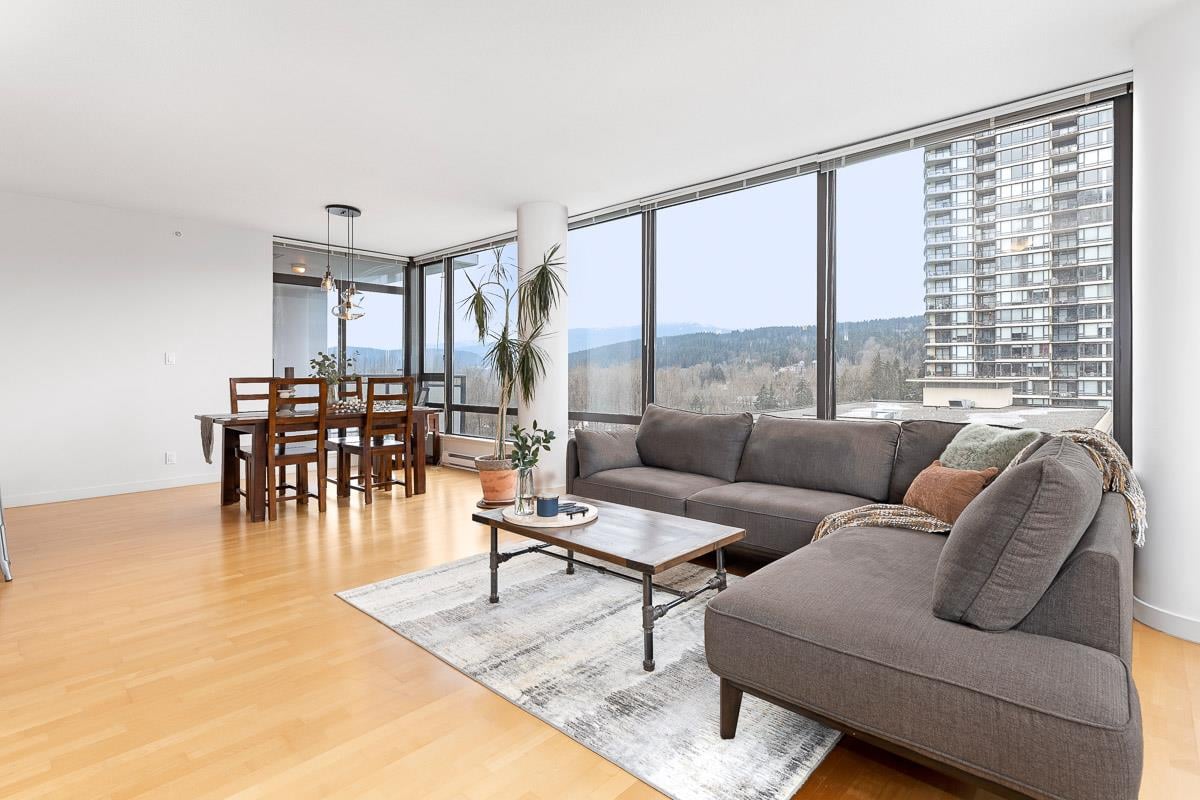 908-400 Capilano Rd