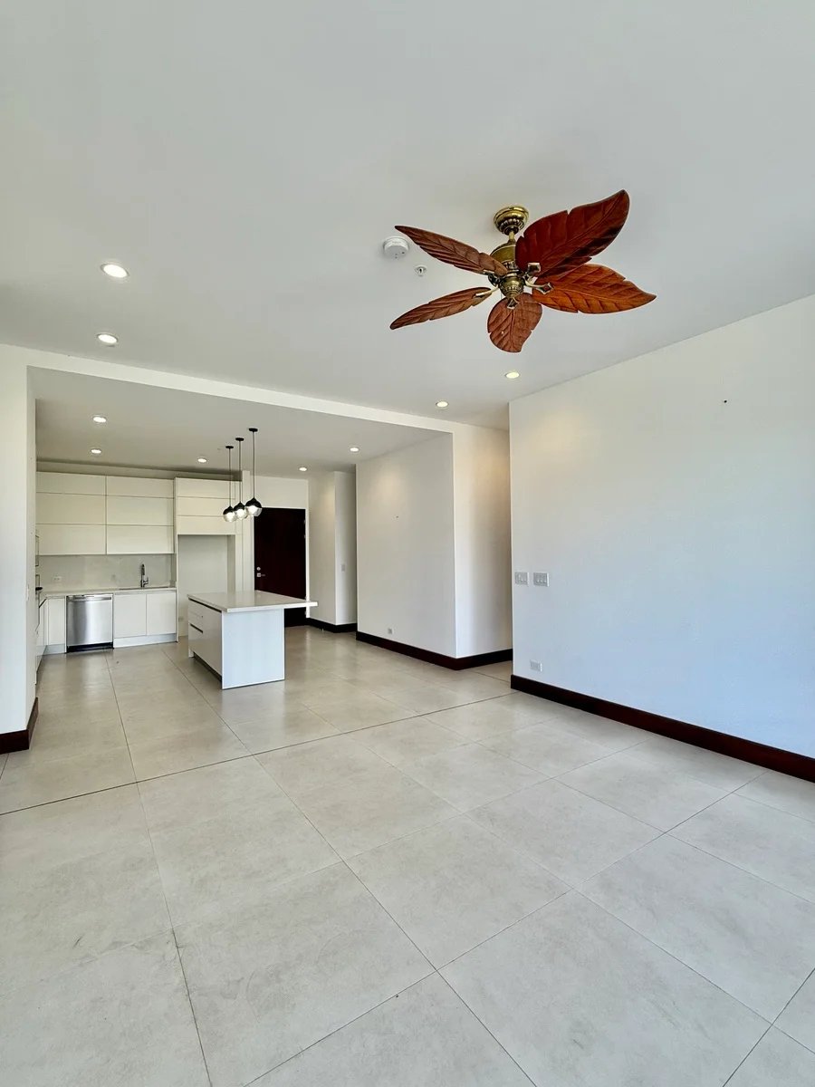 Contemporary Terrace Condo, Santa Ana, San Jose