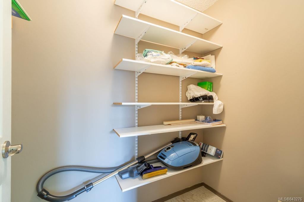 405-2125 Oak Bay Ave