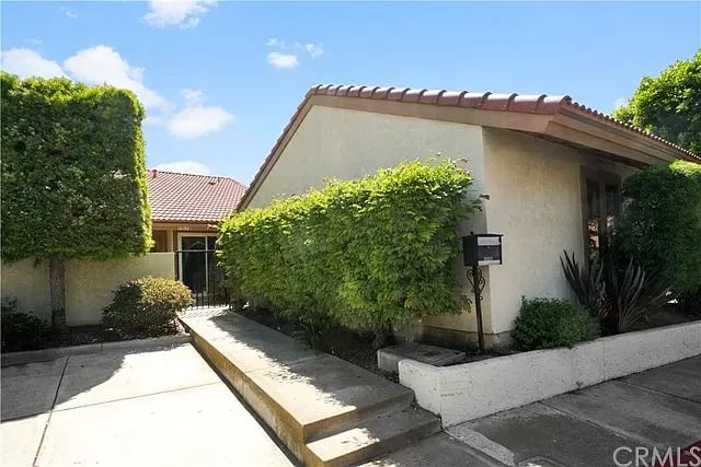 18192 Gum Tree Ln