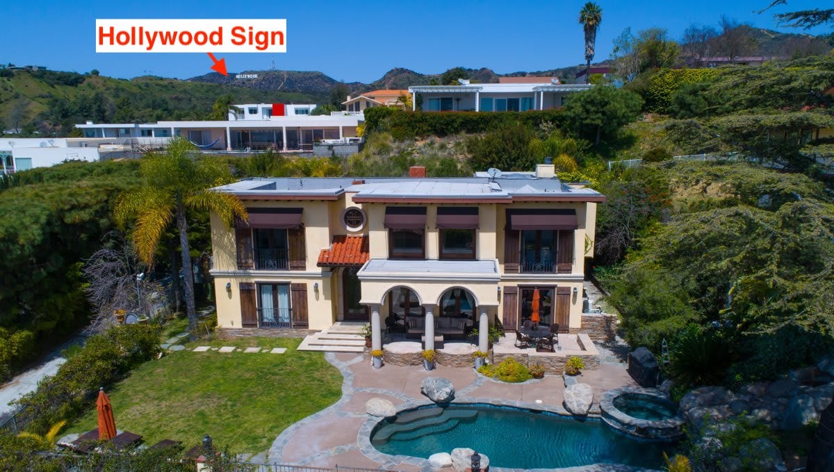 Spanish Colonial Villa In Los Feliz Estates