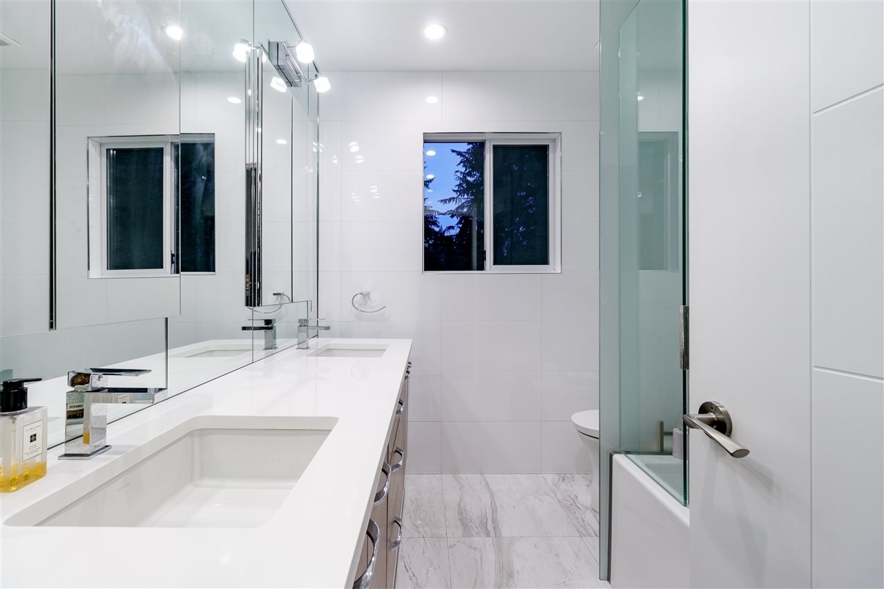 2602 Lauralynn Dr