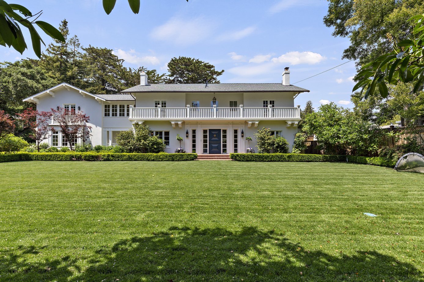 234 W Santa Inez Ave