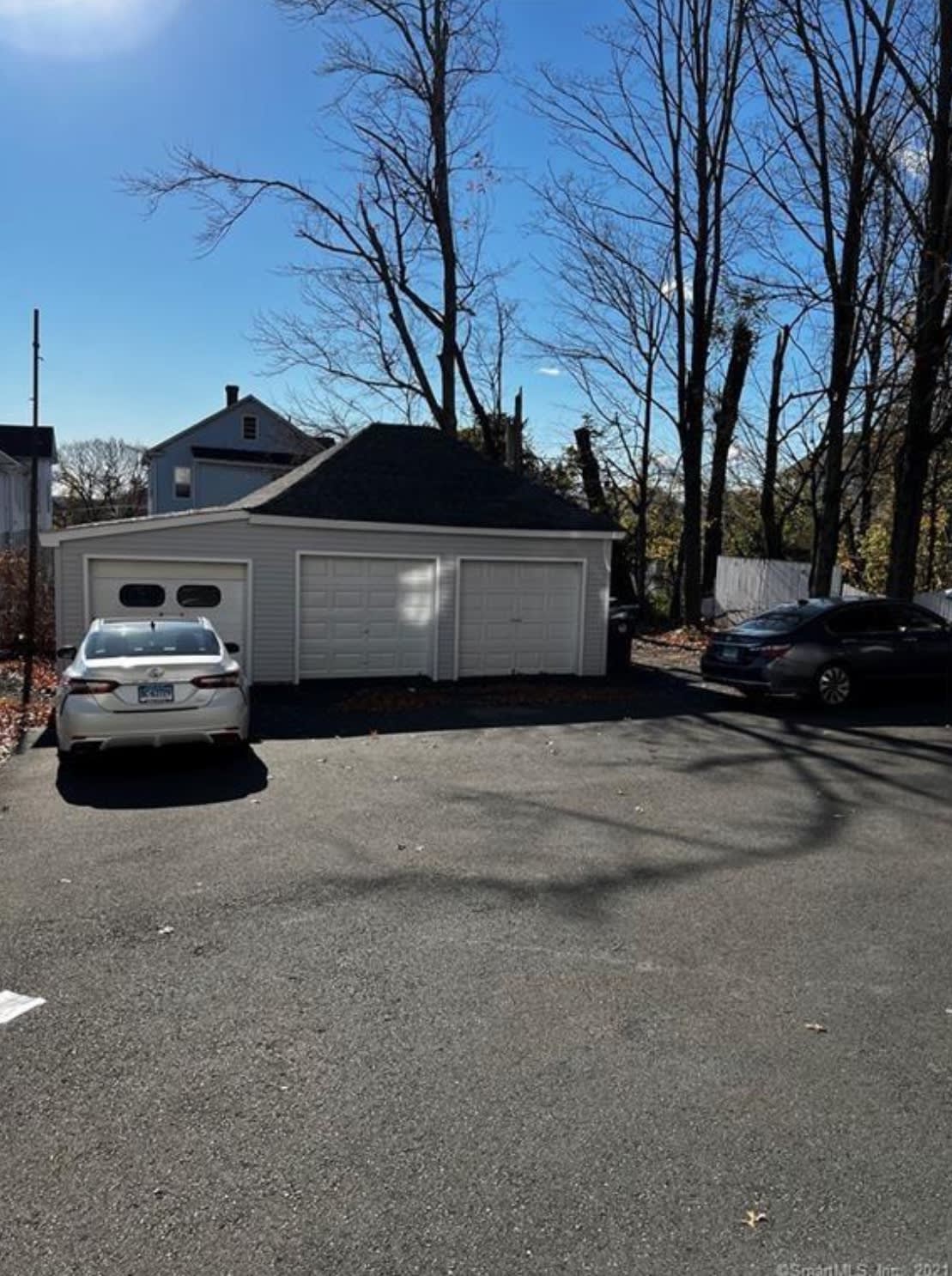 3 Family Allen St