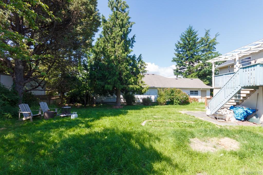 1421 Simon Rd, Saanich
