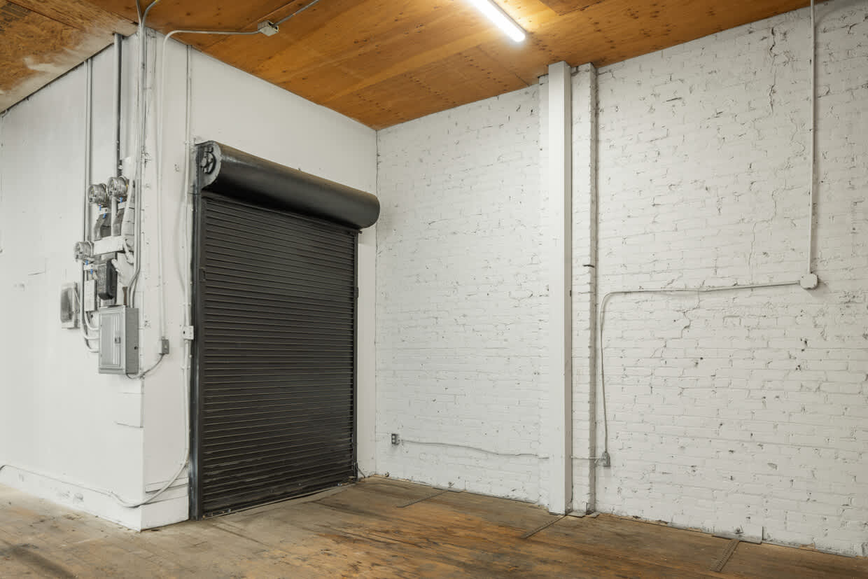 236 W 15th St