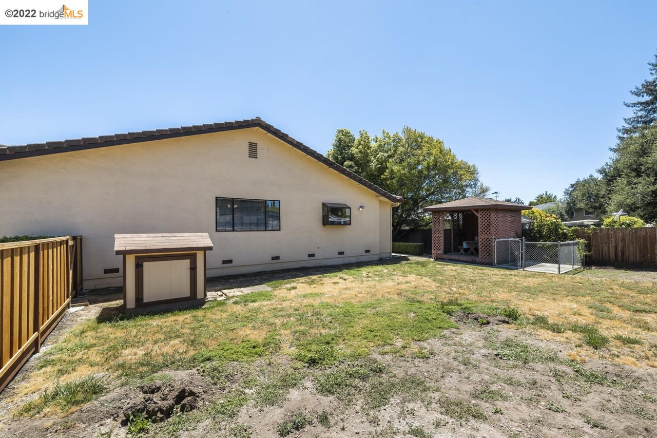 3803 Somerset Ave