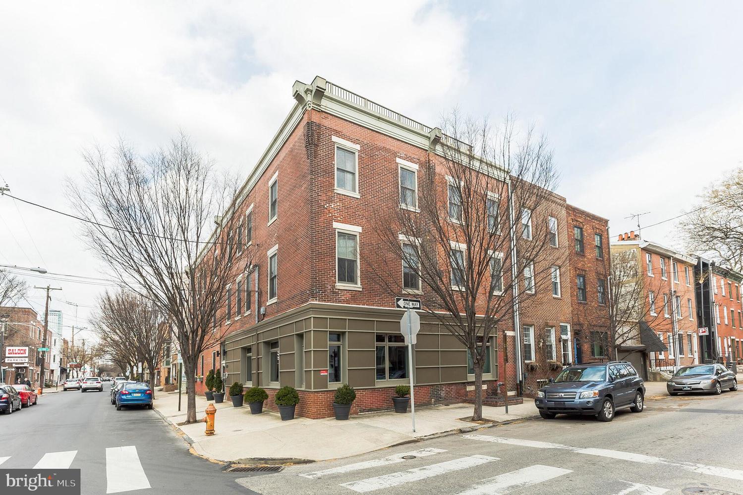 639 Catharine St, #101