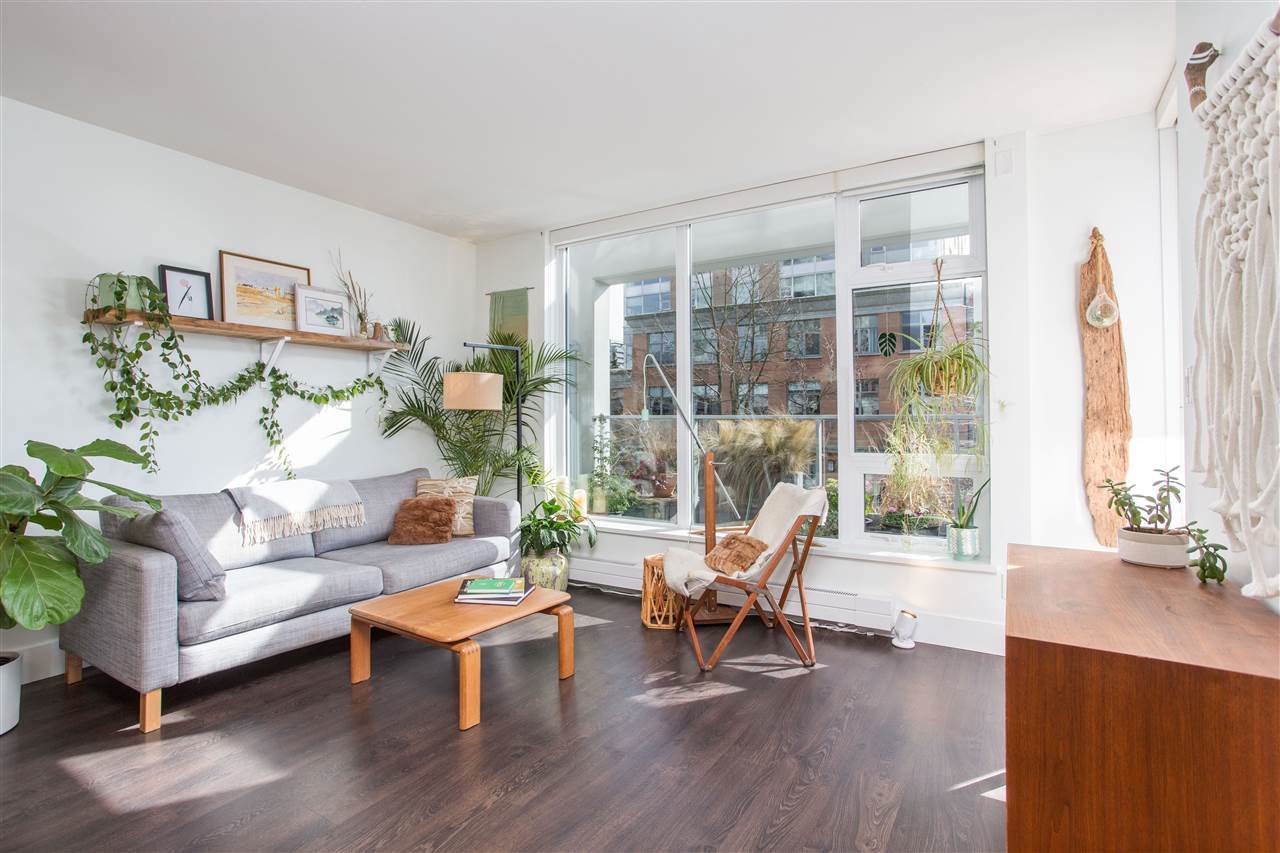 210-150 W 15th St