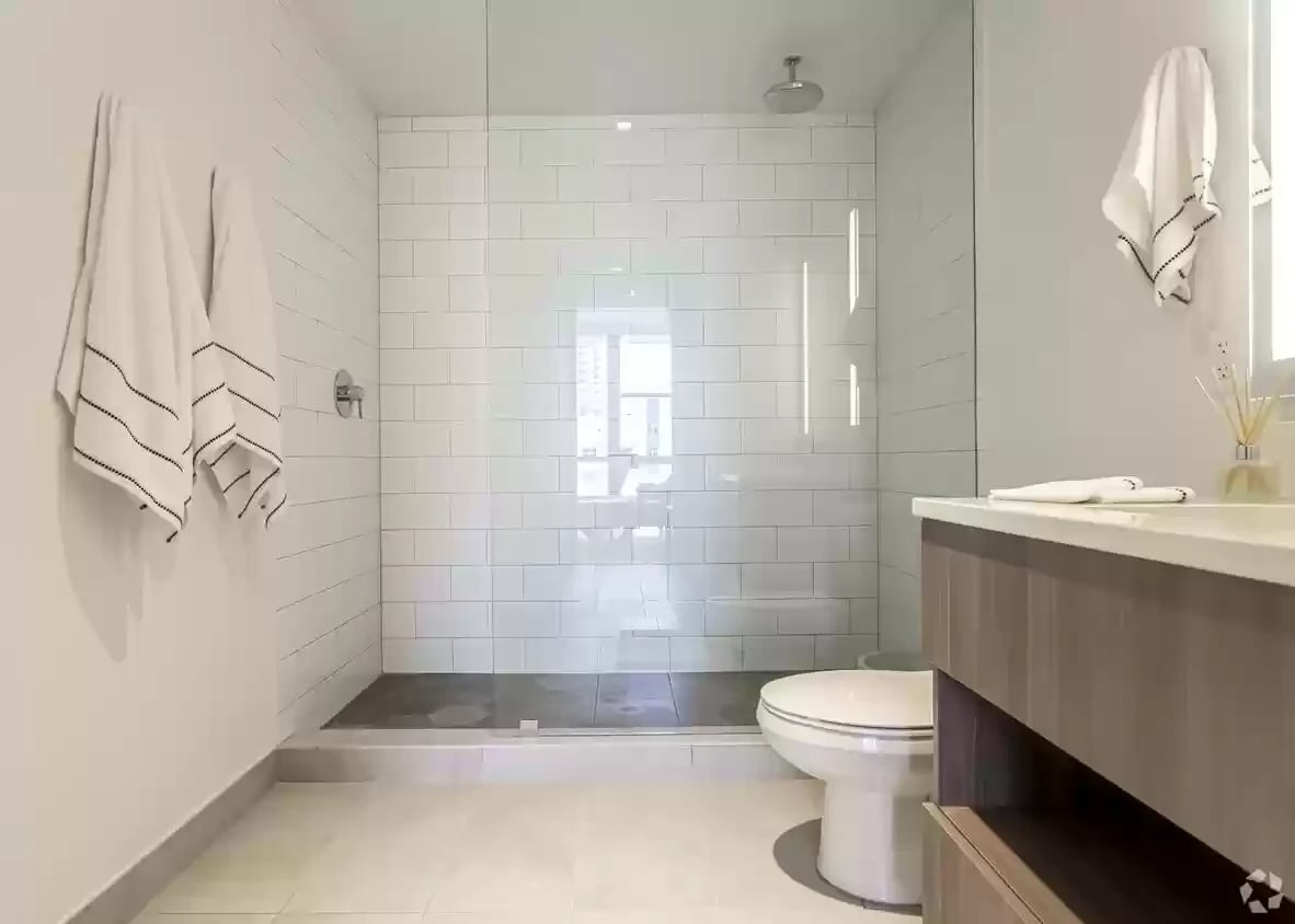 301 SW 1st Ave, Apt 1414 
