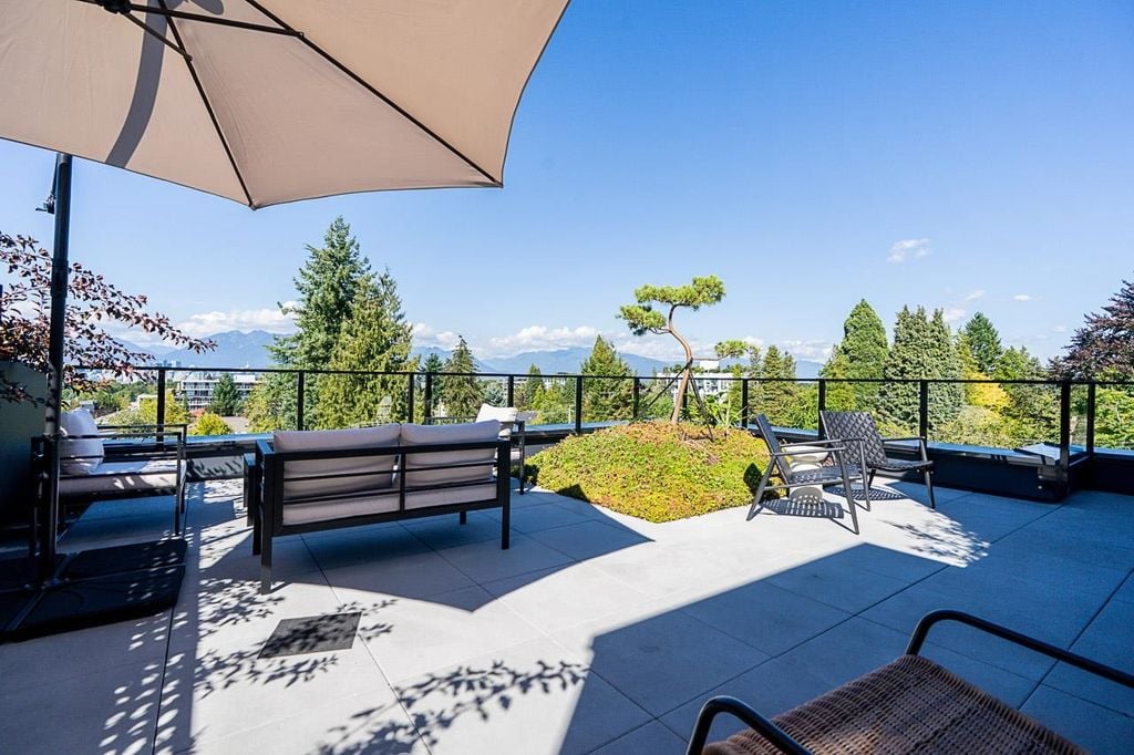 539 W 28th Avenue 202, Vancouver