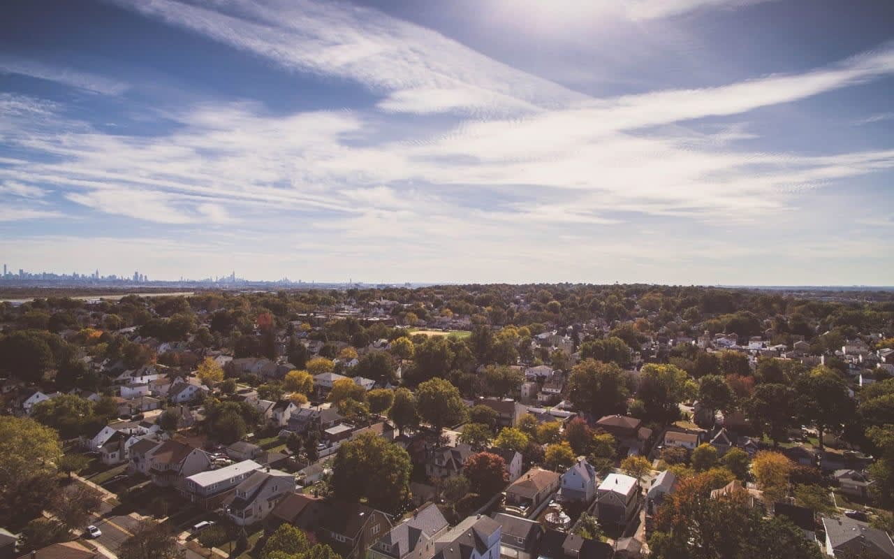 THE INS AND OUTS OF MENLO PARK AND ATHERTON REAL ESTATE