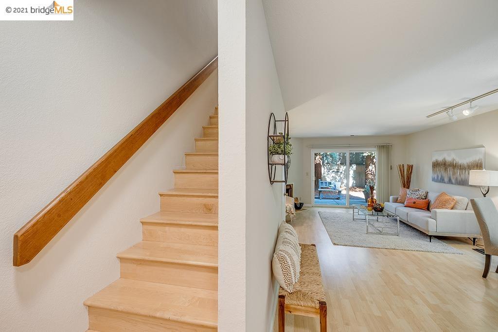82 Emery Bay Dr