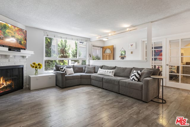 1337 Berkeley St, #4