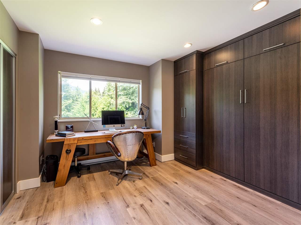 9A-3102 Panorama Ridge