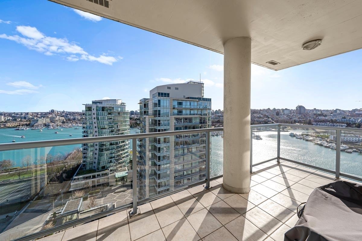 2001-428 Beach Crescent, Vancouver