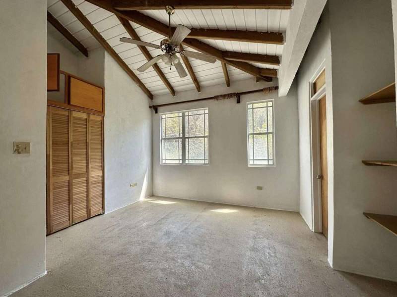 299 Parham Town 4 Bedrooms