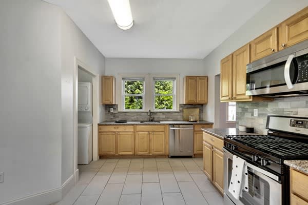 79 Flint St, #2