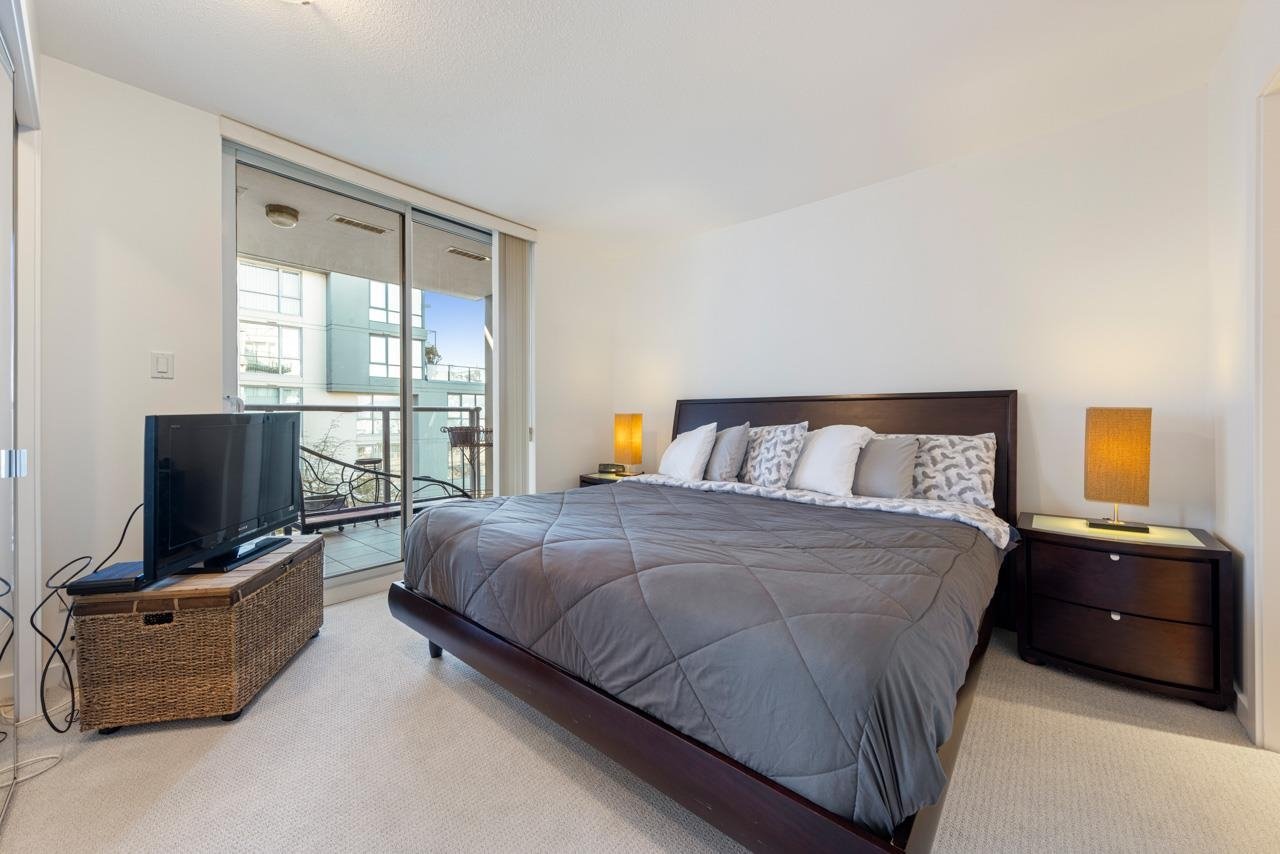 404-1425 W 6th Ave