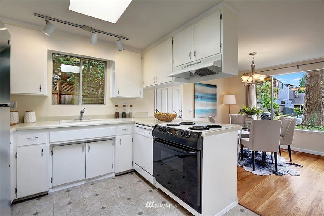 3706 SW Austin St