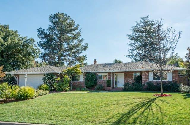 19962 Glen Brae Dr