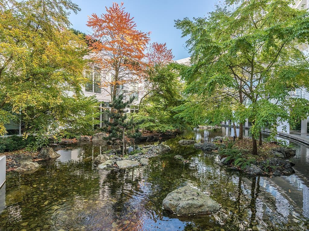106-68 Songhees Rd, Victoria