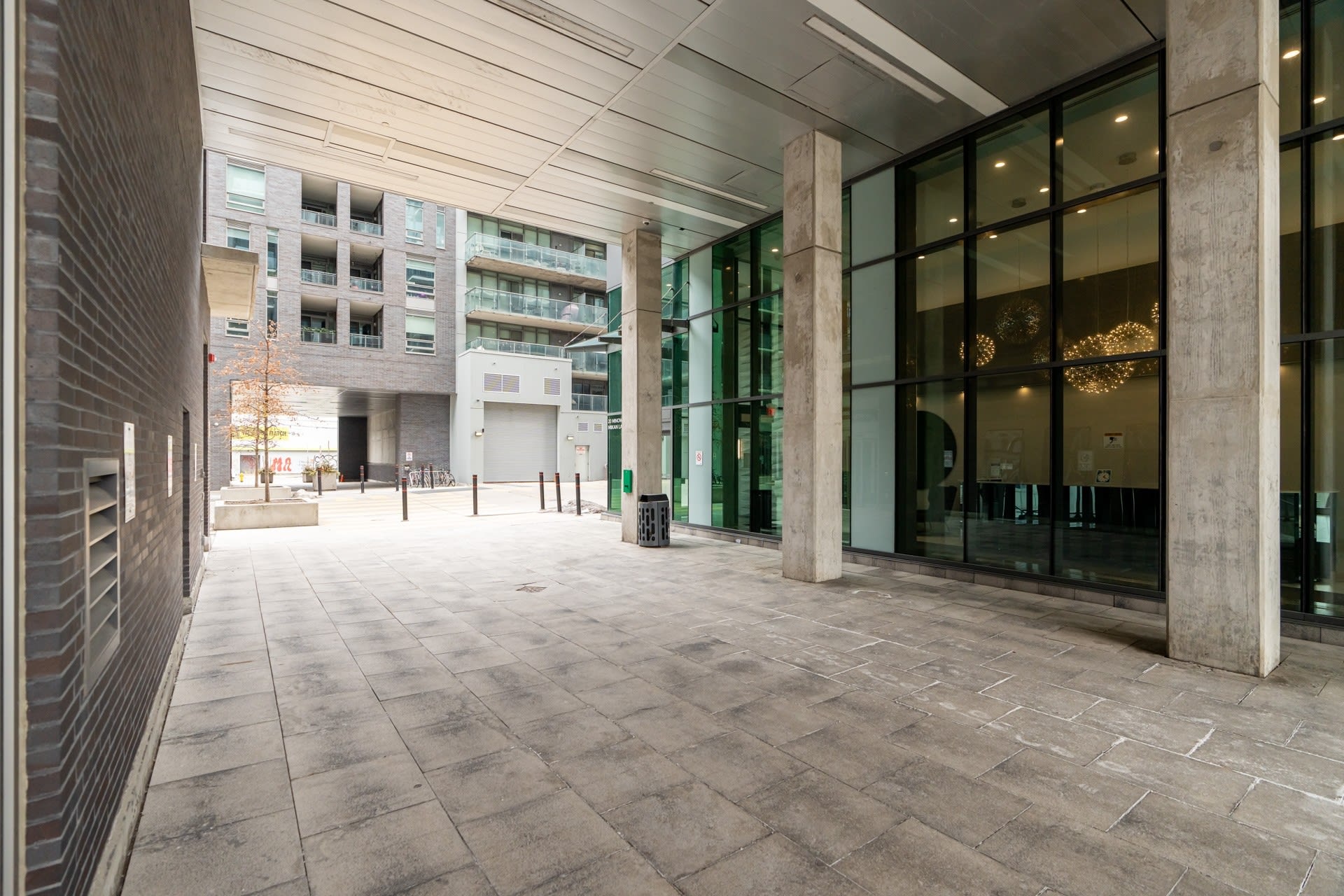 Fabulous 2 Bedroom, 2 Bath Suite