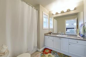 6654 Rhodonite Dr, Sooke