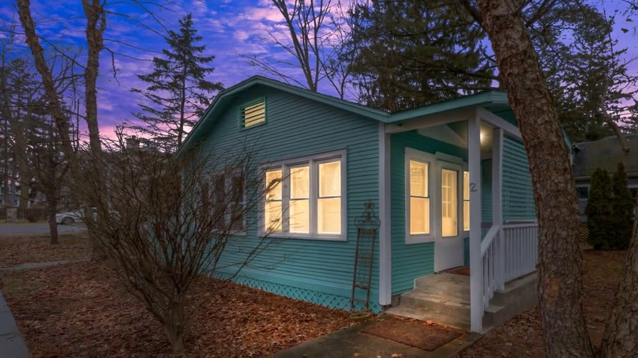 Beach cottage in Union Pier, MI